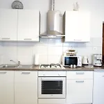 House Mariposa بيت ضيافة