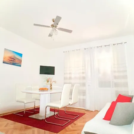 House Mariposa Guest house Trogir
